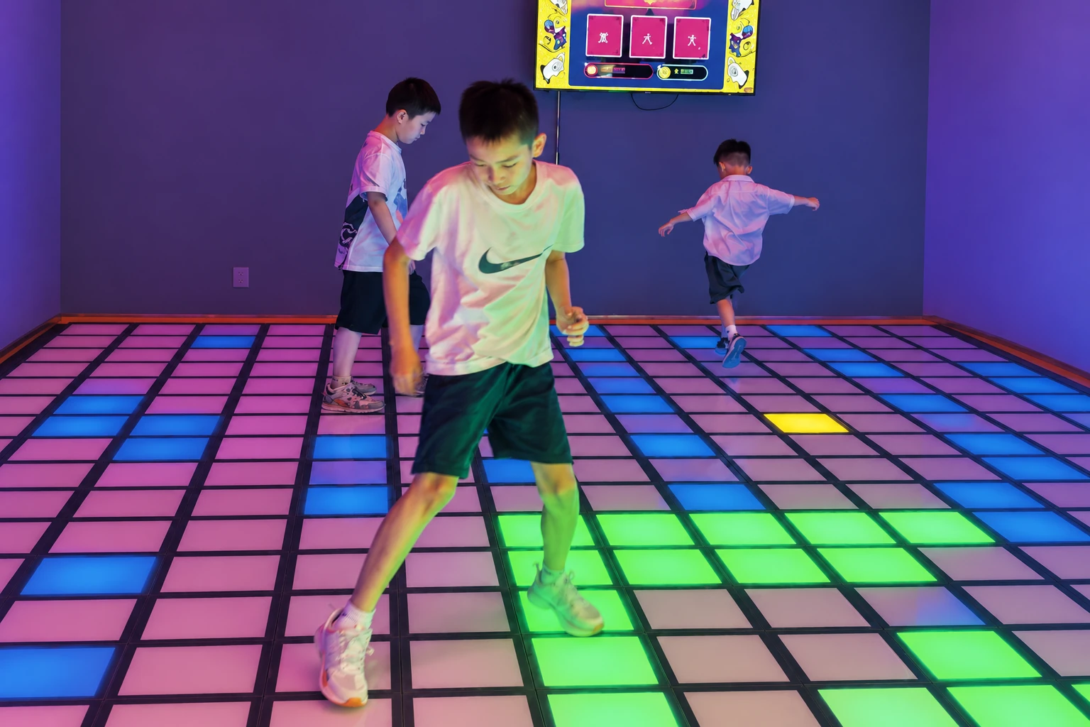 Crazy Grid / family play — restored catalogue photograph — AI-expanded background